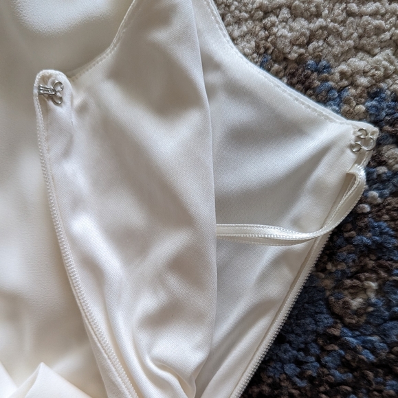 Express - White Romper - Picture 3 of 3